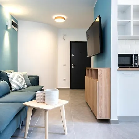 Sapphire Apartment In The Center Of Bucharest Exterior photo