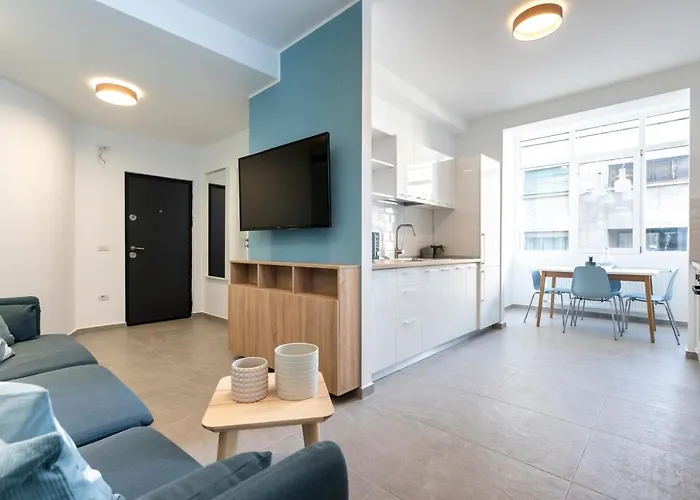 Sapphire Apartment In The Center Of Bucharest
