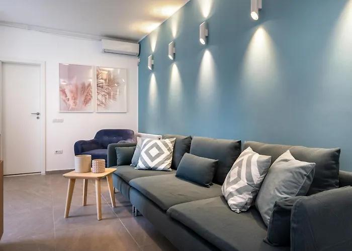 Sapphire Apartment In The Center Of Bucharest